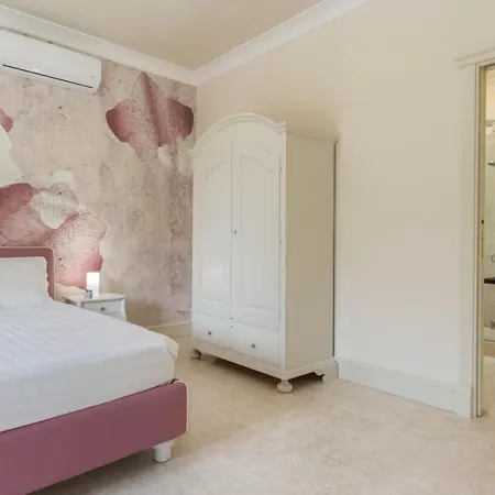 Bed & Breakfast Furoa 3*