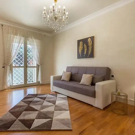 Furoa 3*
