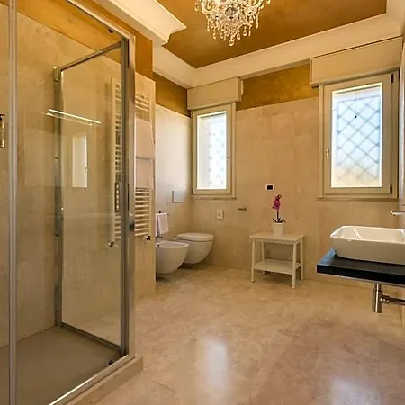 Furoa Bed and Breakfast Quartu SantʼElena