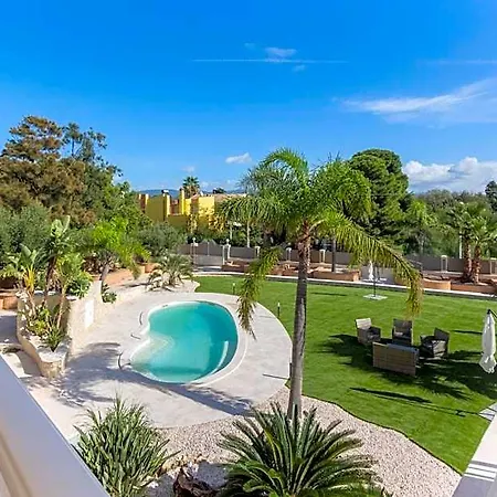 Bed and Breakfast Furoa 4*